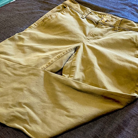 American Eagle Outfitters Pants - Olive green stretch skinny pants